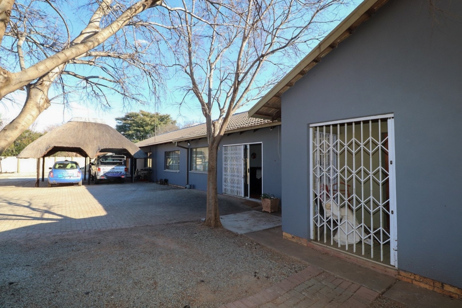 4 Bedroom Property for Sale in La Hoff North West